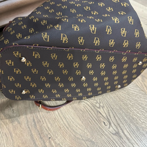 Dooney & Burke purse— numerous compartments with shoulder strap. - Picture 2 of 6